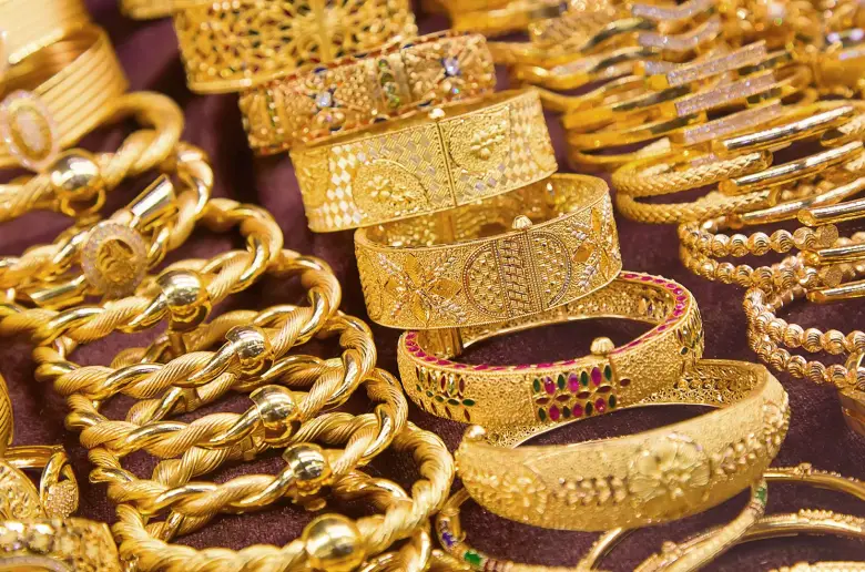 تراجع أسعار الذهب اليوم الجمعة